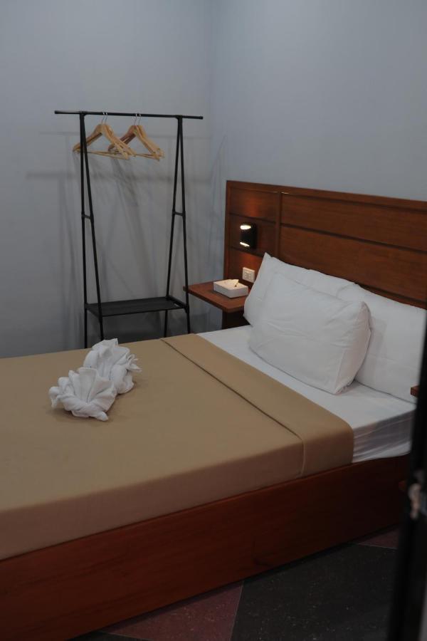 Cerca Hotel Balabag  Ngoại thất bức ảnh