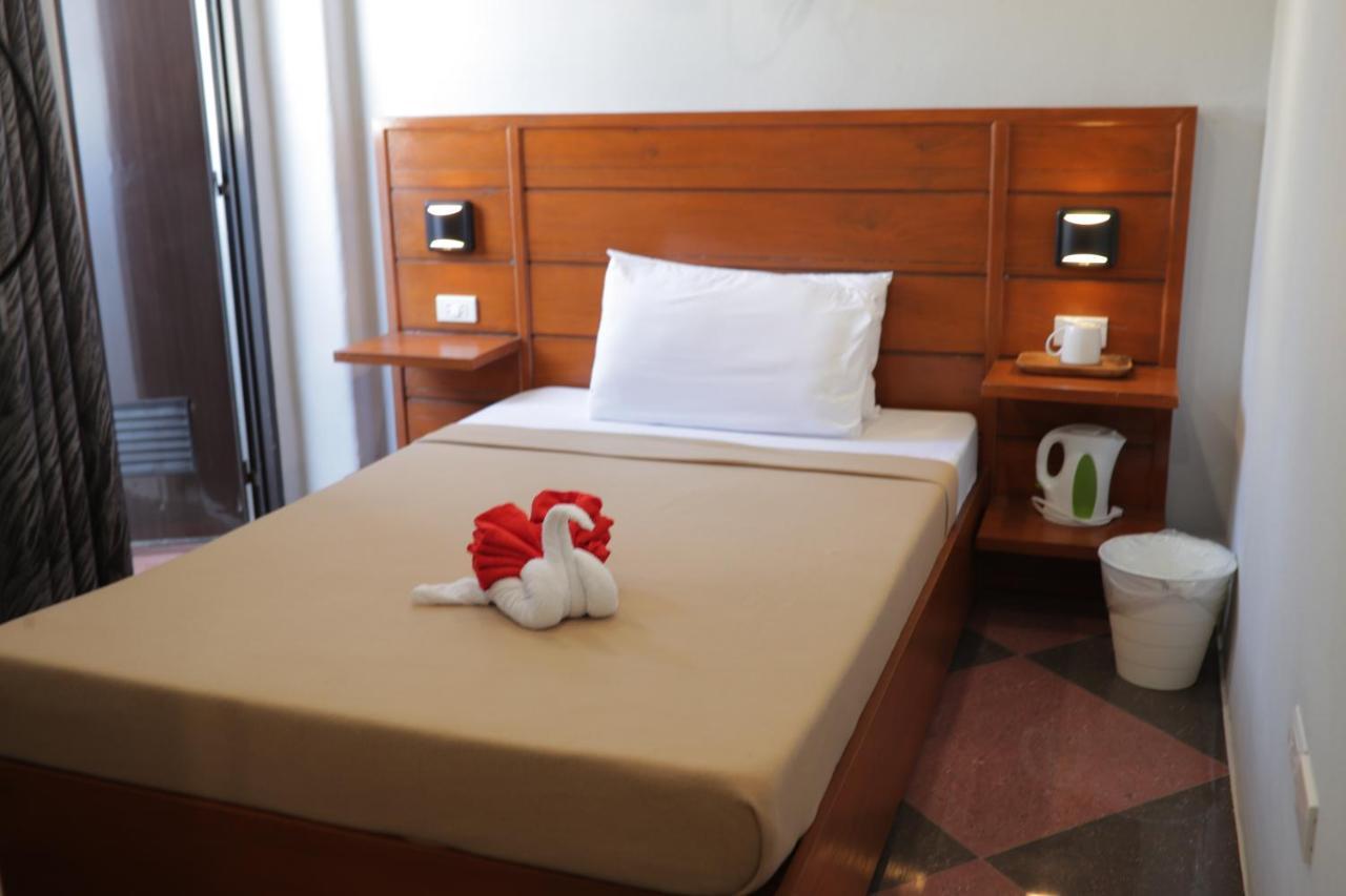 Cerca Hotel Balabag  Ngoại thất bức ảnh